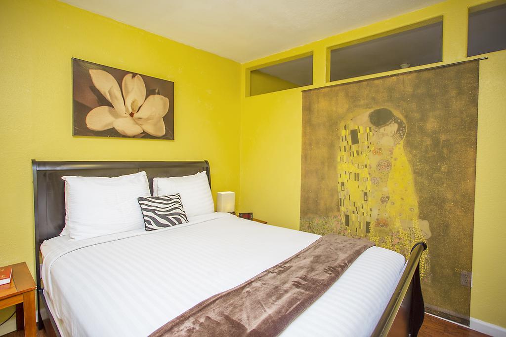 Hotel My Place 4*